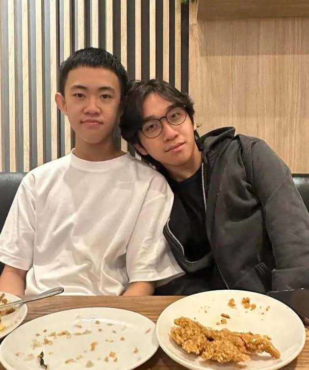 Keluarga Indy Barends 7.jpg