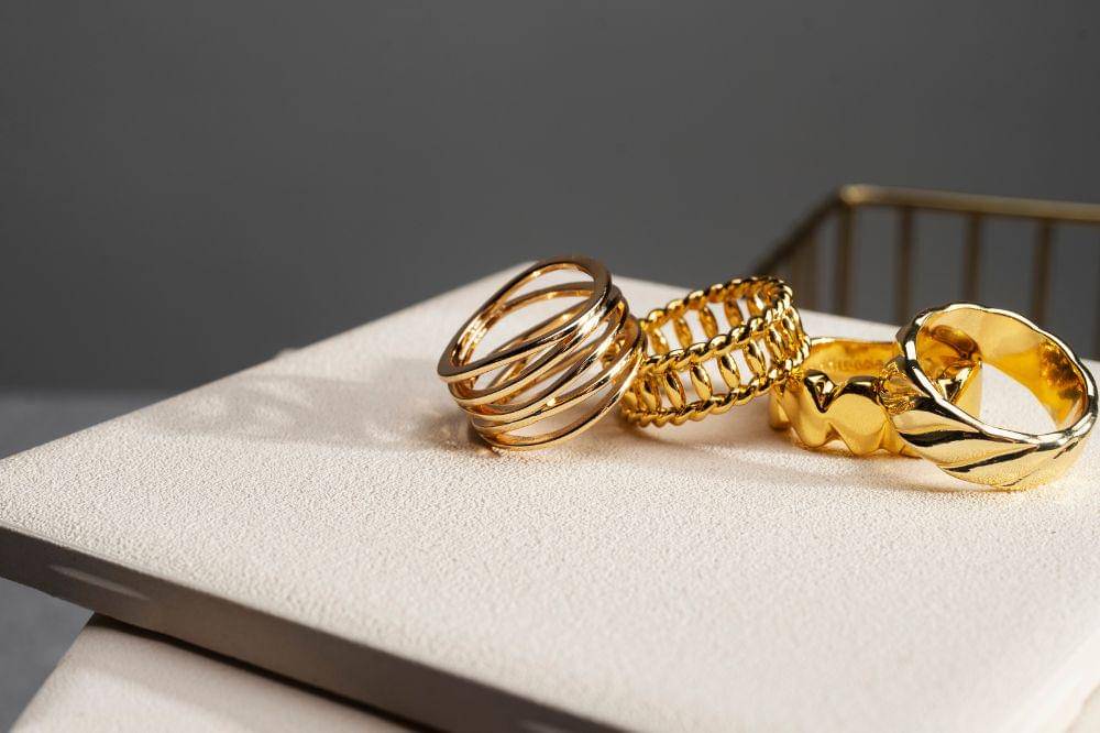 Cara Merawat Emas Perhiasan agar Tetap Berkilau dan Tahan Lama