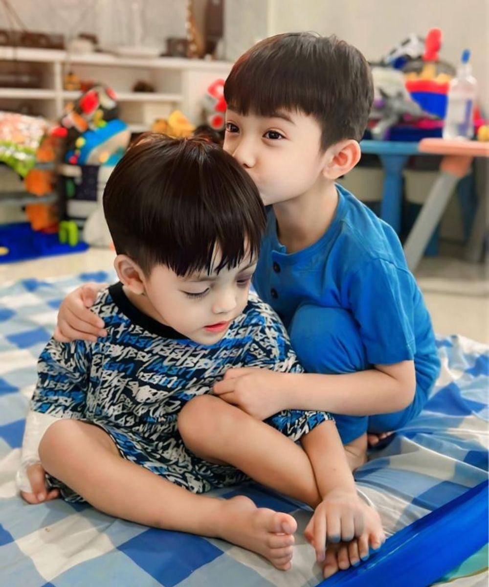 Instagram.com/chacathakya15