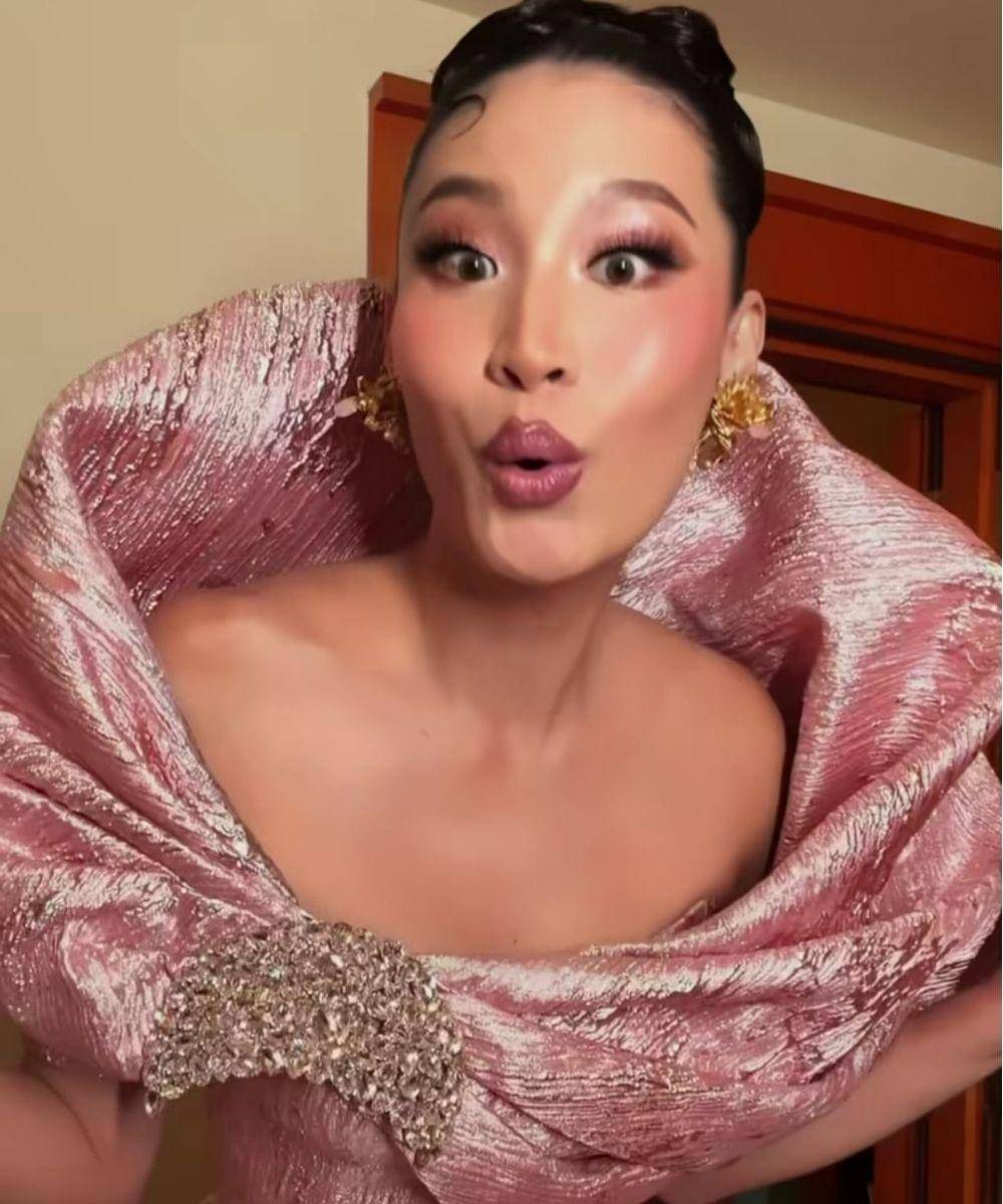 Potret Patricia Gouw Tampil Stunning di Premiere Wicked Singapore (4).jpg