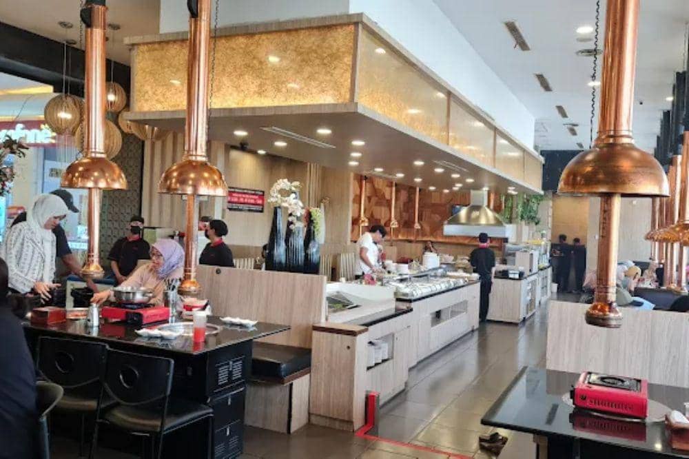 6 Restoran All You Can Eat Terdekat di Bekasi yang Ramai Pengunjung!