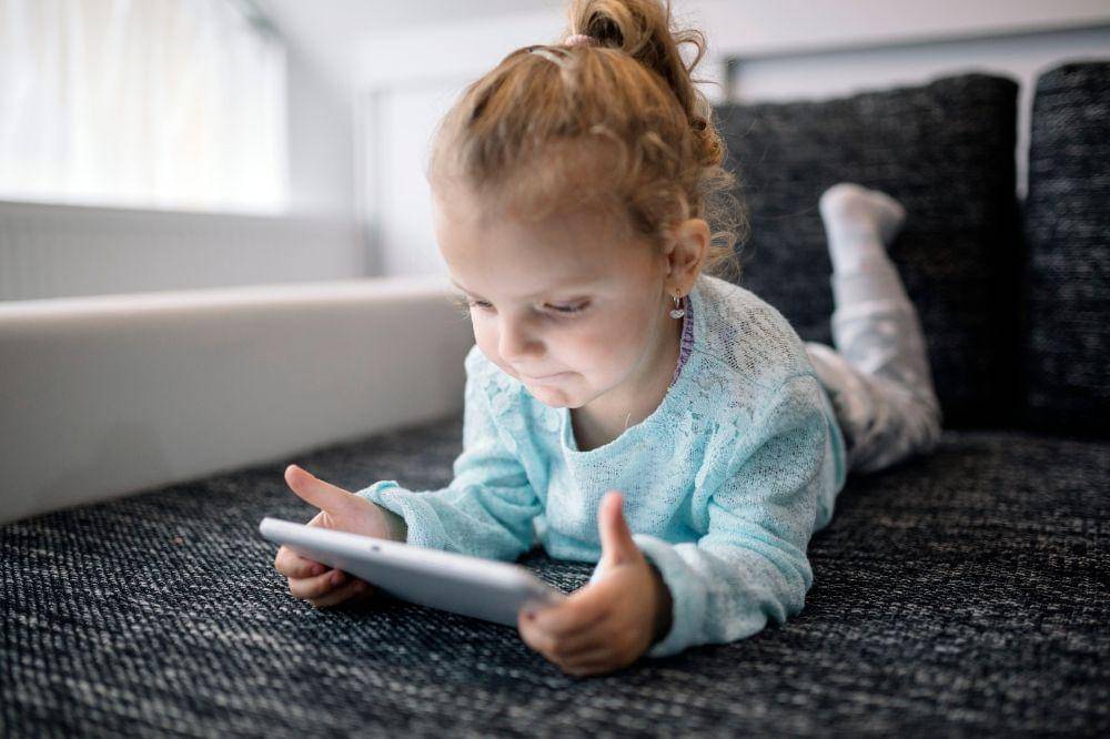 Gaya bermain dan konsumsi media