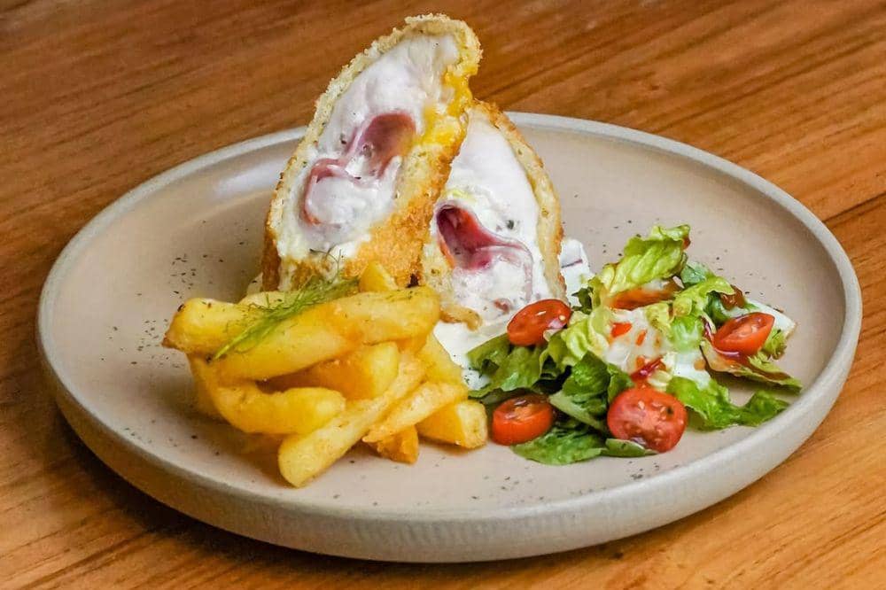 9 Tempat Brunch Terdekat di Jakarta Selatan, Favorit Banyak Orang! (7).jpg