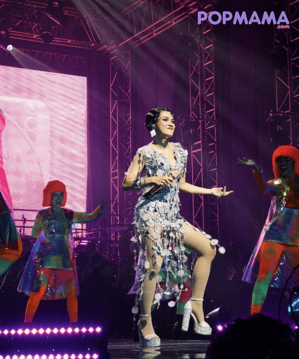 Gaya Andien saat Konser Suarasmara 9.jpg