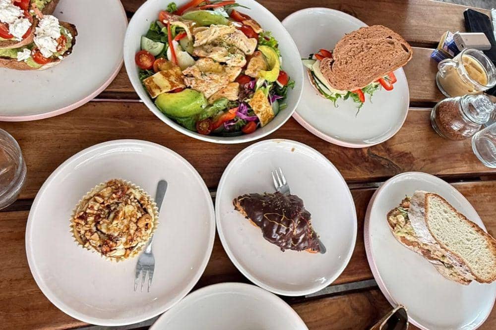 14 Tempat Brunch Terdekat di Canggu yang Wajib Kamu Cobain! (1).jpg