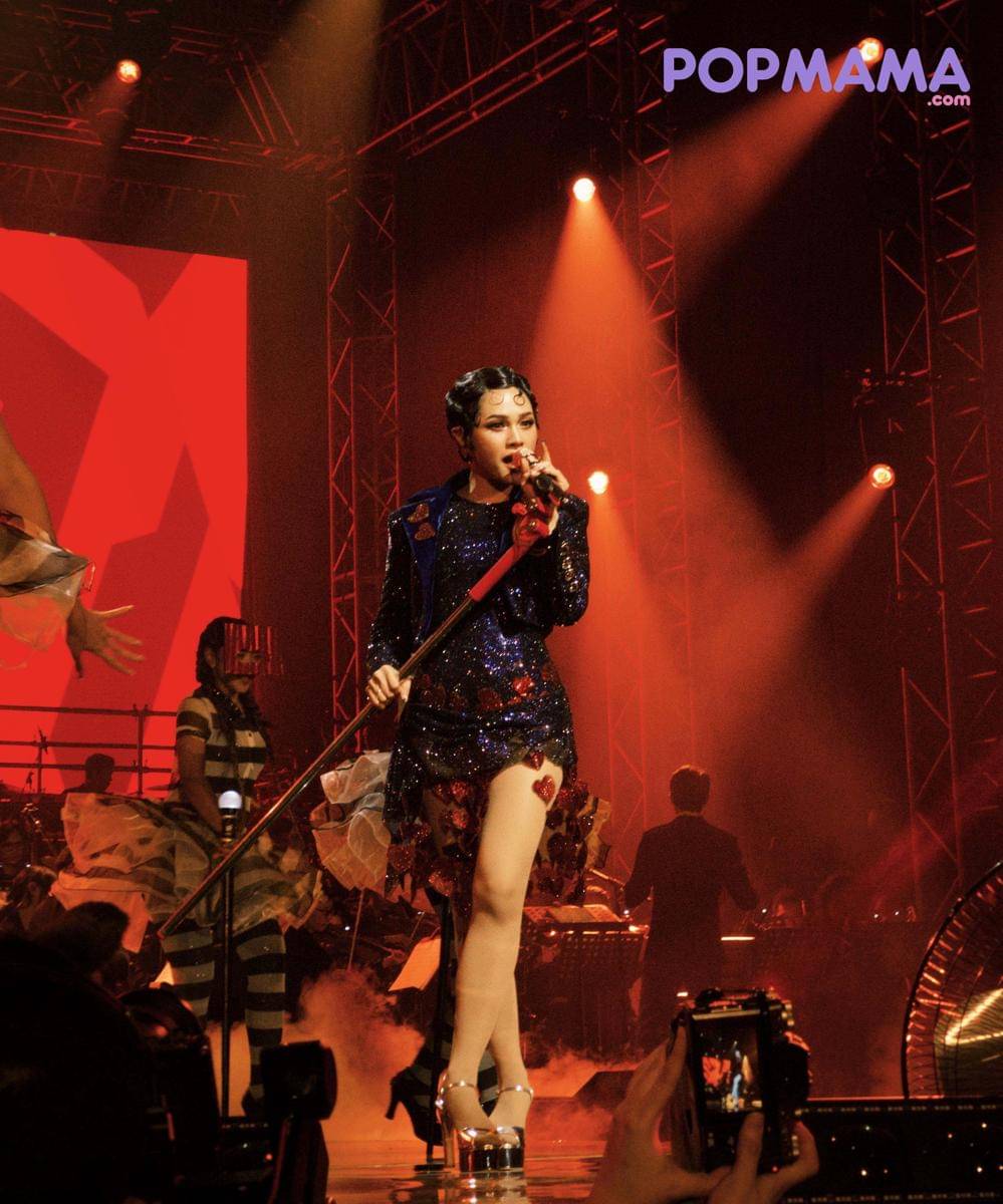 Gaya Andien saat Konser Suarasmara 5.jpg