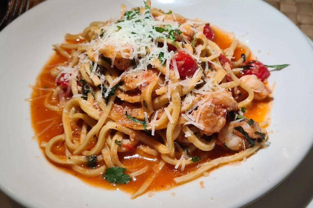 10 Tempat Brunch Terdekat di Seminyak, Bikin Liburan Makin Nikmat (5).jpg