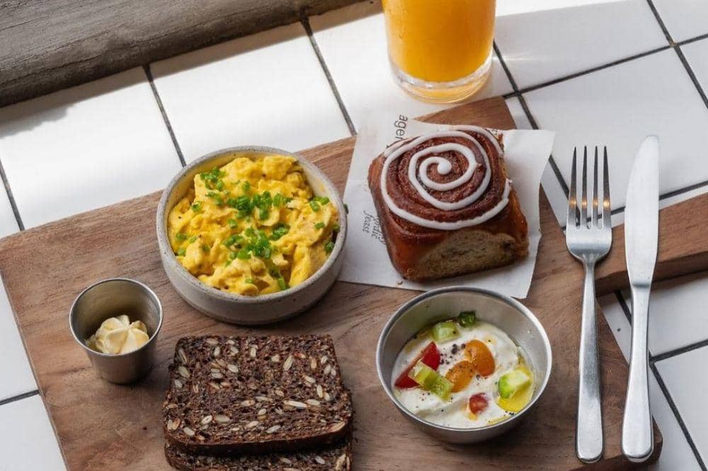 14 Tempat Brunch Terdekat di Canggu yang Wajib Kamu Cobain! (2).jpg