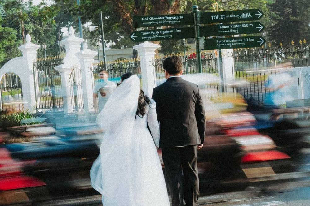 Fakta Kisah Cinta Boiyen dan Suami