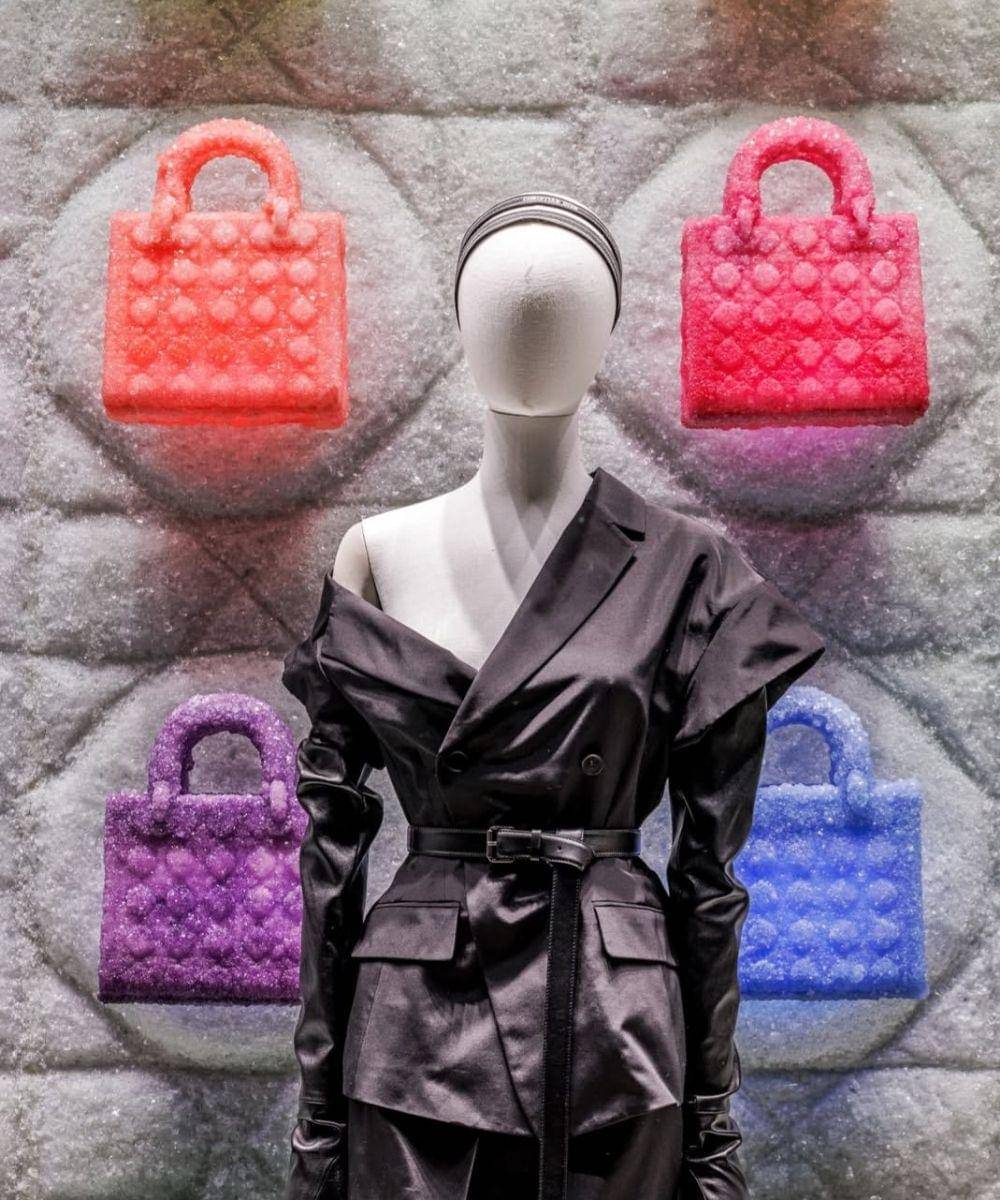 Lady Dior Jadi Kristal Asli, Hasil Kolaborasi yang Wajib Dilihat (1).jpg