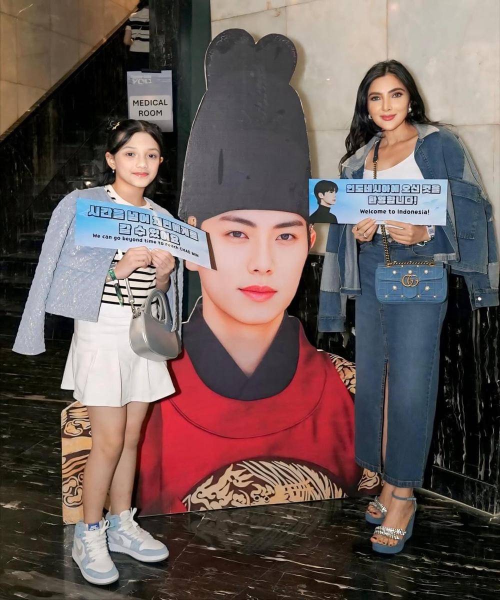 Ashanty saat Fan Meeting Lee Chaemin 2.jpg