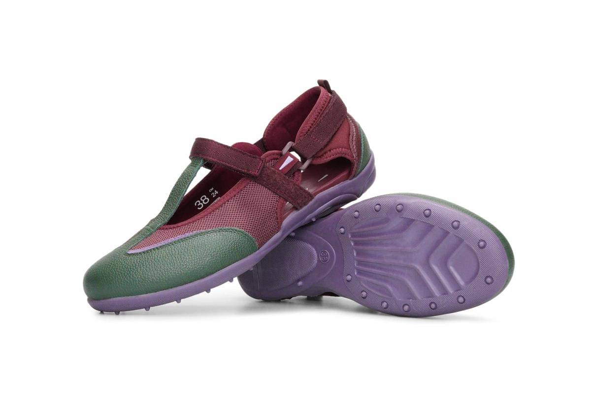 Sepatu Mary Jane dengan Strap Velcro 5.jpg