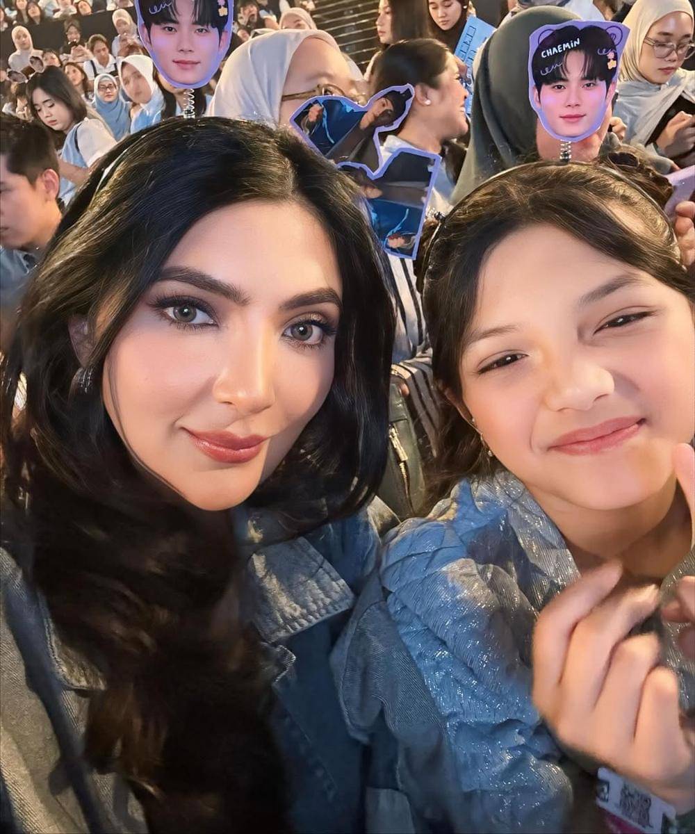 Ashanty saat Fan Meeting Lee Chaemin 6.jpg