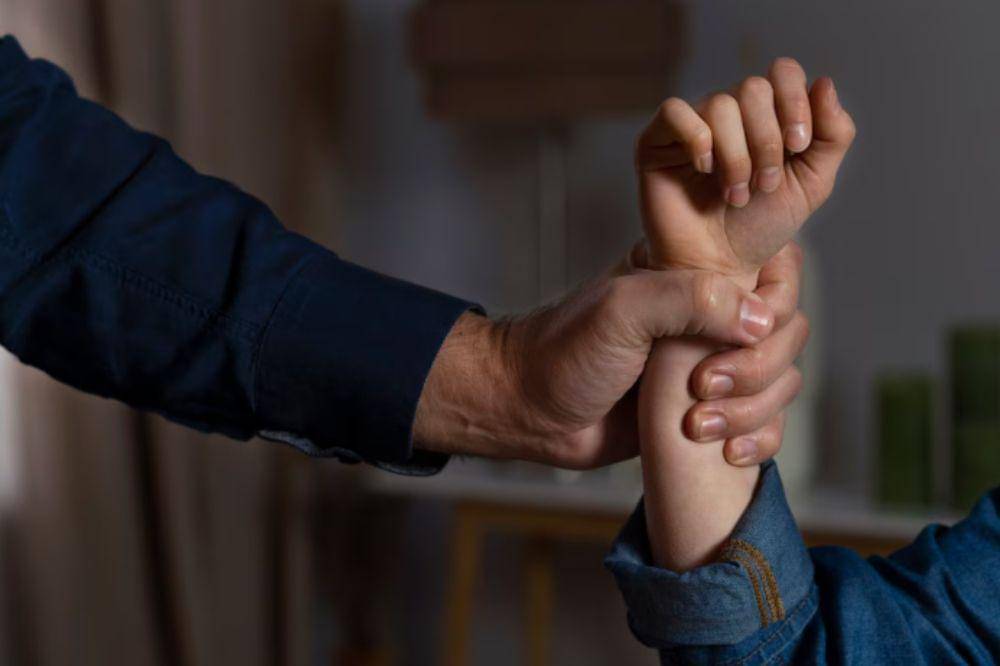 emon predator anak sukabumi