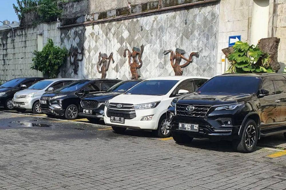 7 Rental Mobil Semarang, Pelayanan Ramah dan Cepat (3).jpg