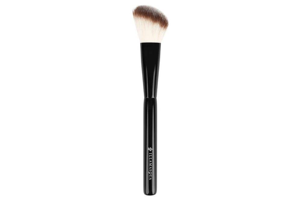 Baru Belajar Makeup? Ini 5 Brush yang Wajib Dimiliki Pemula