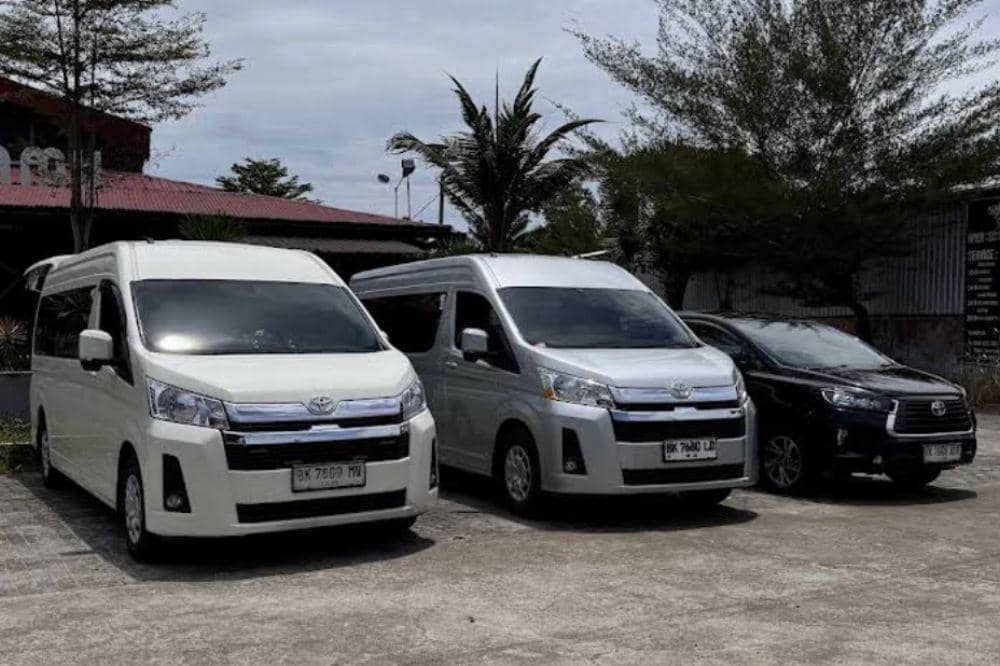 5 Rental Mobil Medan Terpercaya, Liburan Tak Perlu Khawatir!