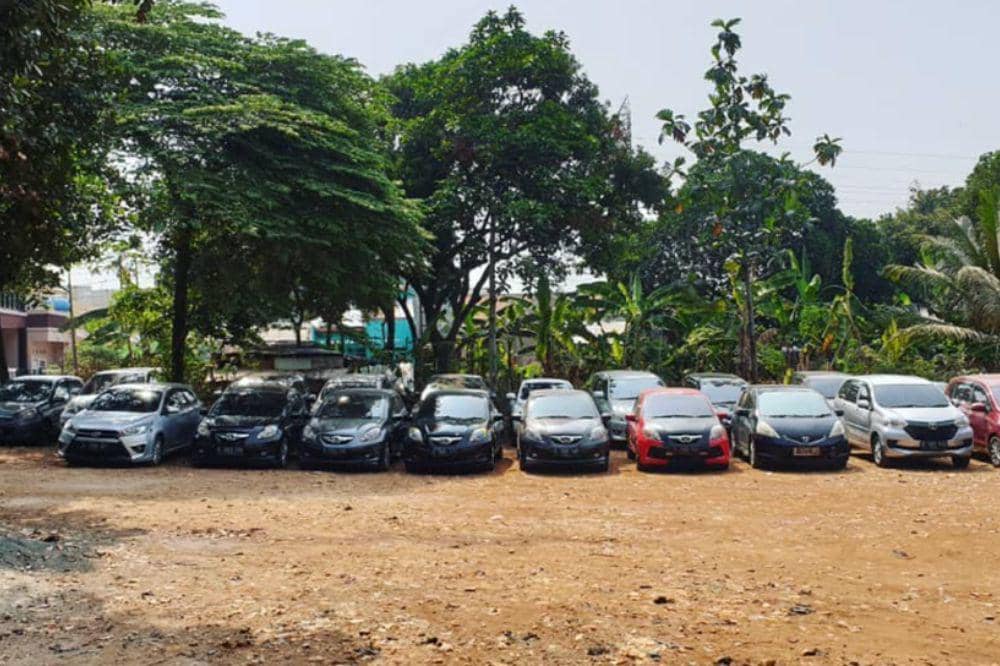 5 Rental Mobil Depok Tanpa Survei, Lepas Kunci Langsung Jalan!