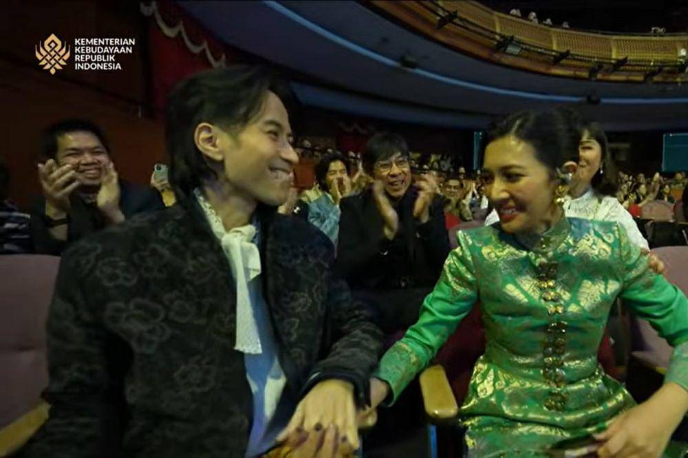 Sheila Dara Menang Piala Citra FFI 2025, Vidi Aldiano Langsung Menangis