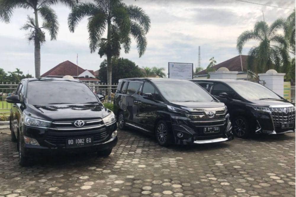 5 Rental Mobil Bengkulu, Liburan Bersama Keluarga Jadi Lebih Hemat