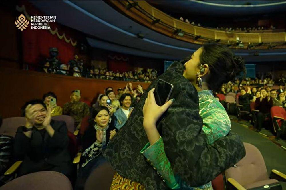 Sheila Dara Menang Piala Citra FFI 2025, Vidi Aldiano Langsung Menangis