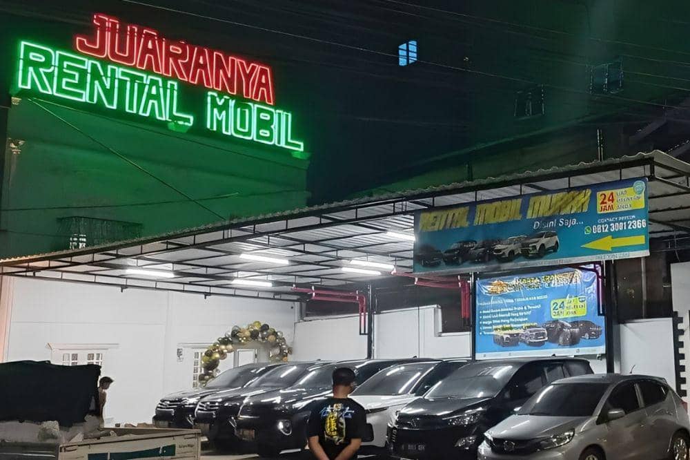 8 Rental Mobil Bekasi, Praktis untuk Segala Kebutuhan (1).jpg