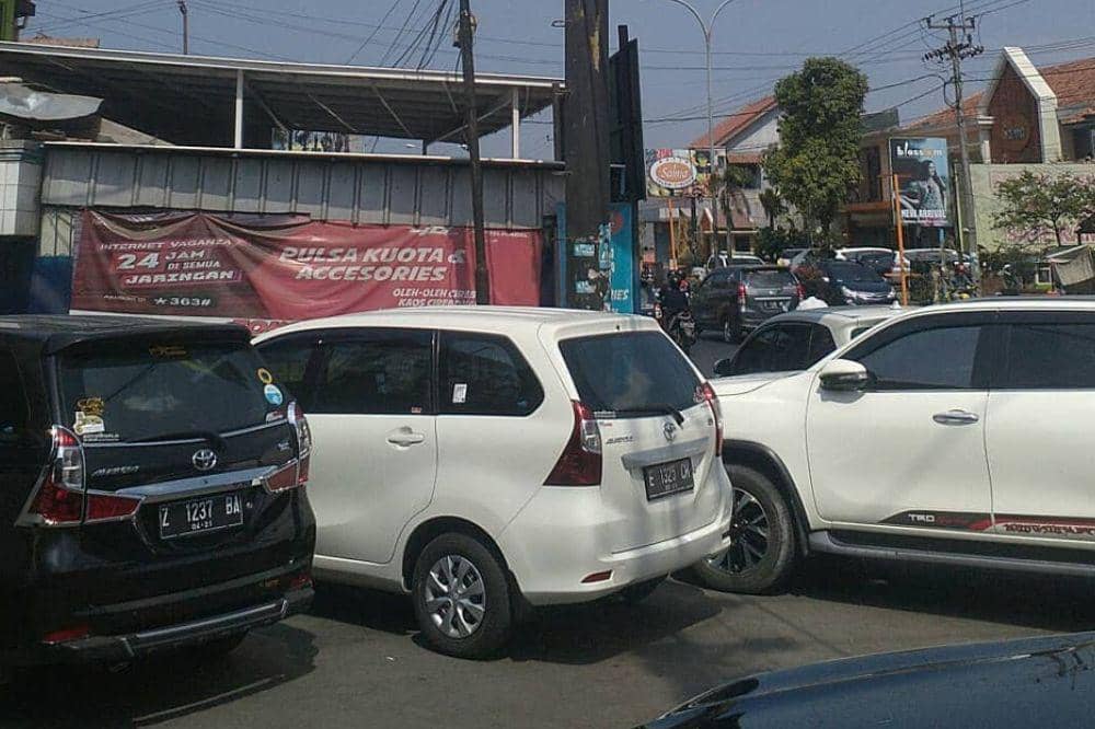 6 Rental Mobil Cirebon, Bisa Sekaligus Paket Wisata (5).jpg