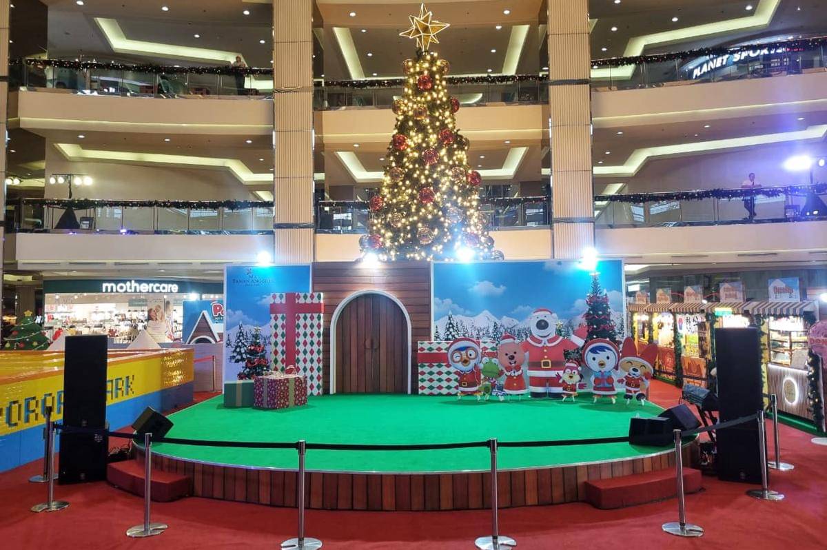 Pororo Merry Holiday.jpg