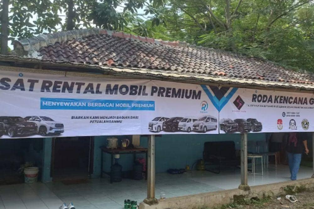 5 Rental Mobil Jakarta Timur, Cocok Untuk Perjalanan Bisnis