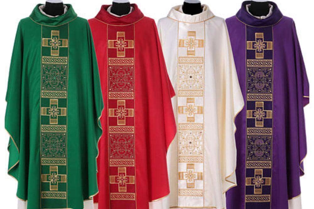 Tema Warna Baju Natal 2025 dan Maknanya