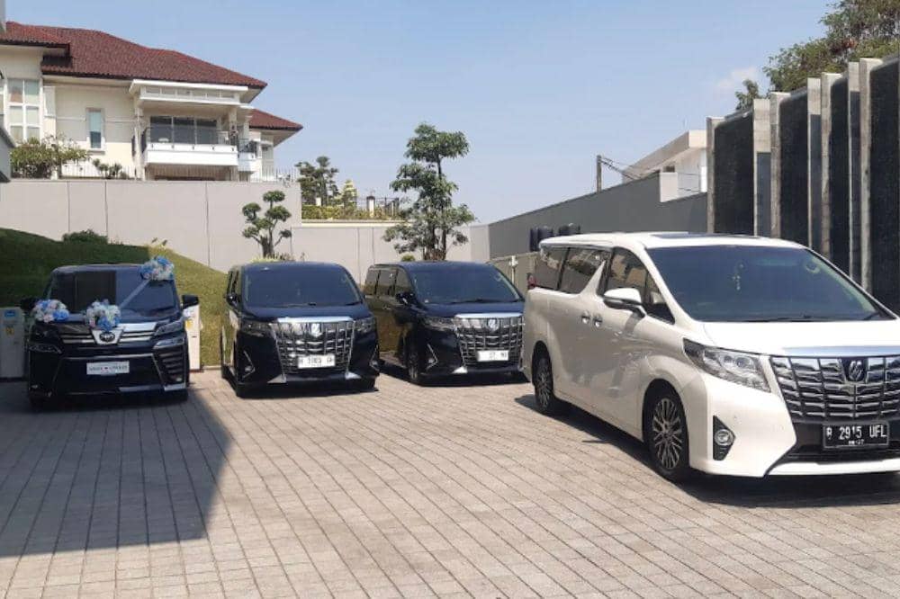 5 Rental Mobil Manado, Perjalanan Jadi Lebih Cepat Dan Efisien!