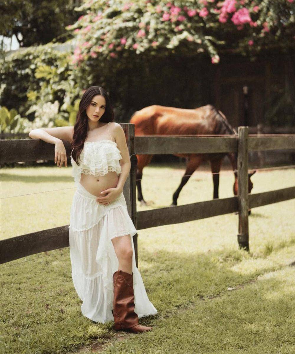 Instagram.com/alyssadaguise