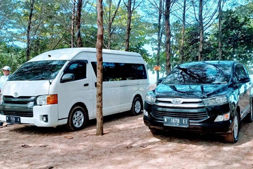 7 Rental Mobil Malang, Ada Layanan Jeep ke Bromo (3).jpg