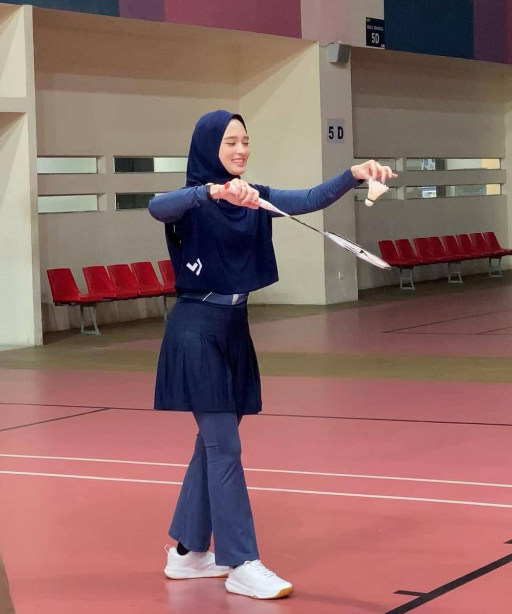 Potret Sporty ala Inara Rusli 5.jpg