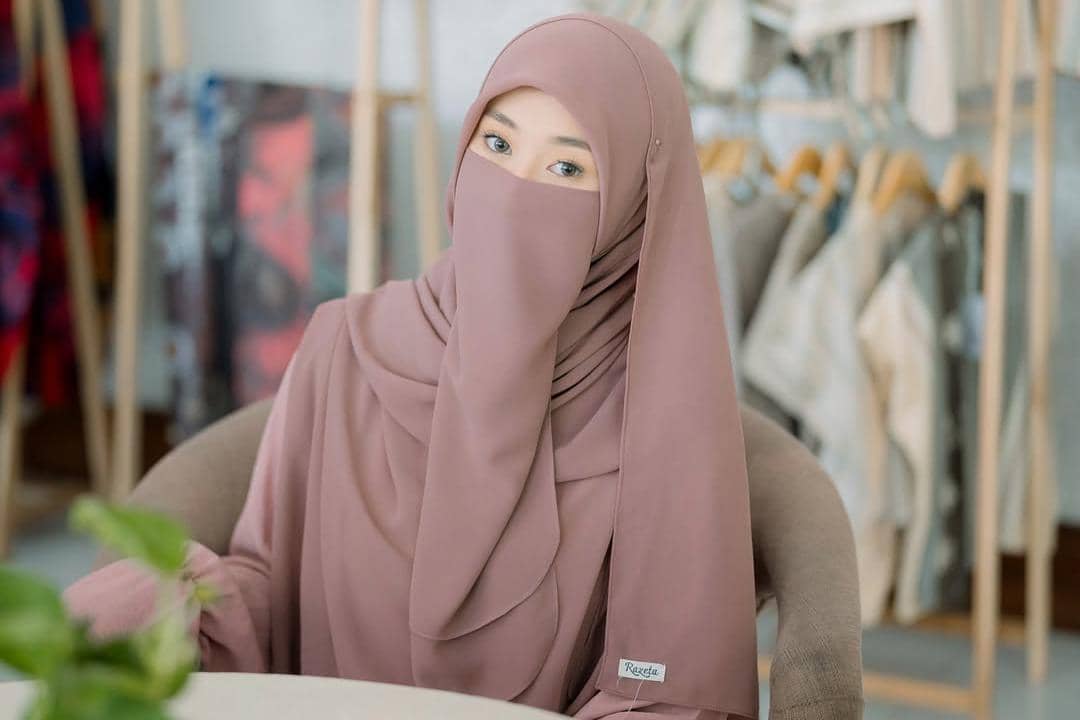 Siapa Tinandrose Istri Fiki Naki