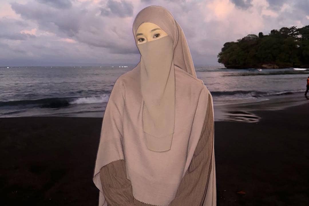 Siapa Tinandrose Istri Fiki Naki