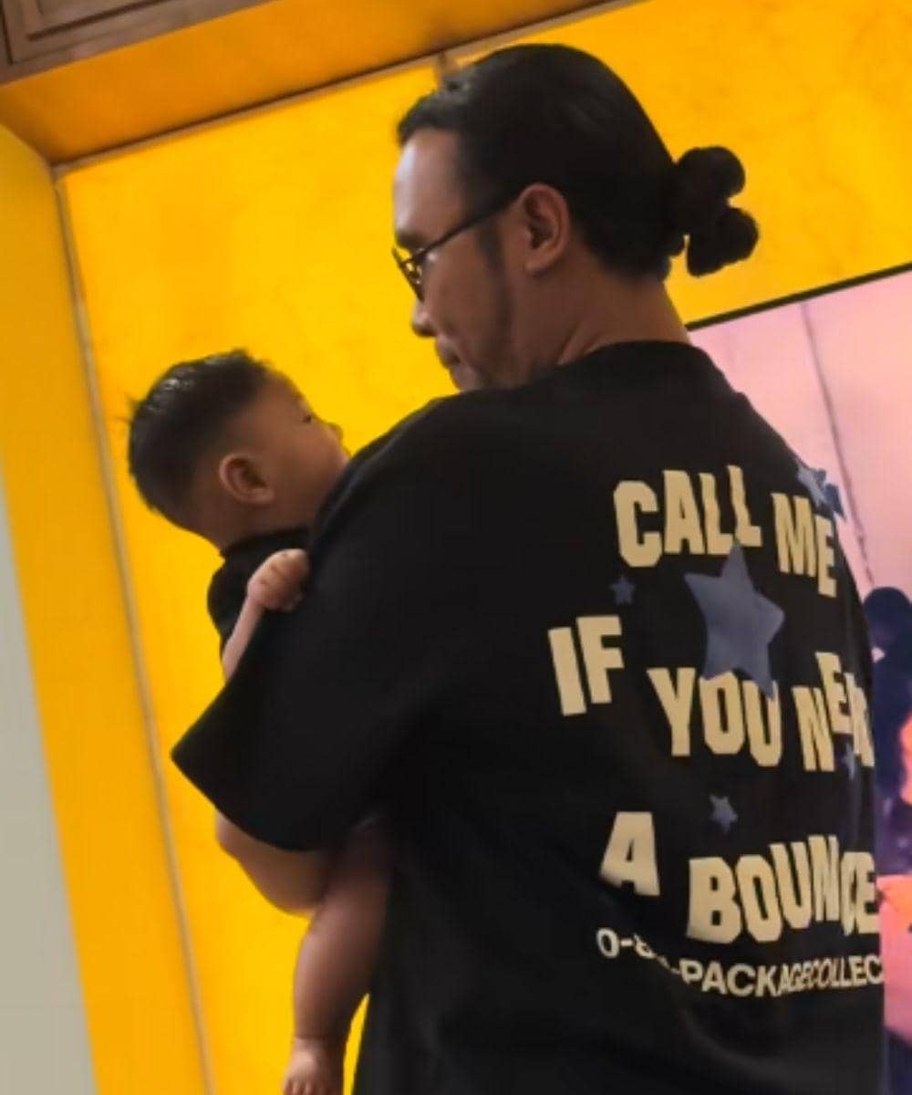 Tiktok.com/@eri_carl