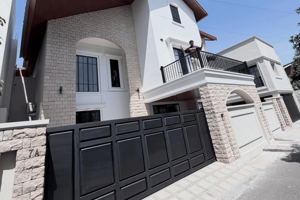 Deretan Foto Tampilan Baru Rumah Rian D'Massiv