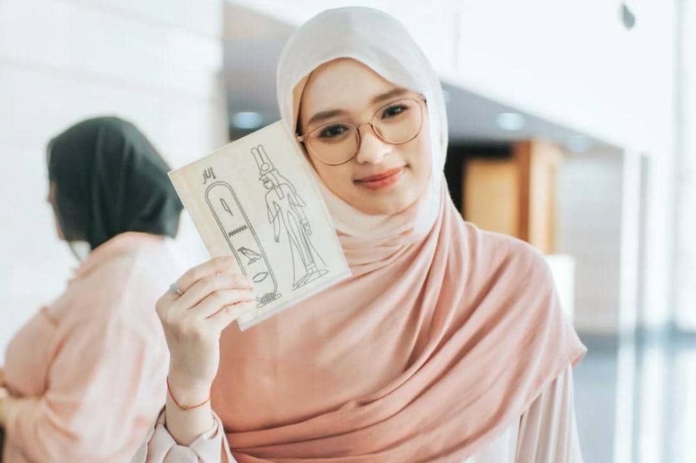 Ciri-Ciri Pacar Baru Inara Rusli