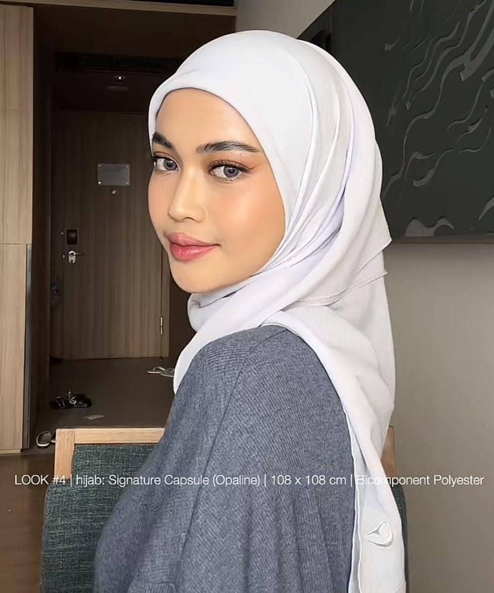 Gaya Hijab Segiempat untuk Tampil Stylish