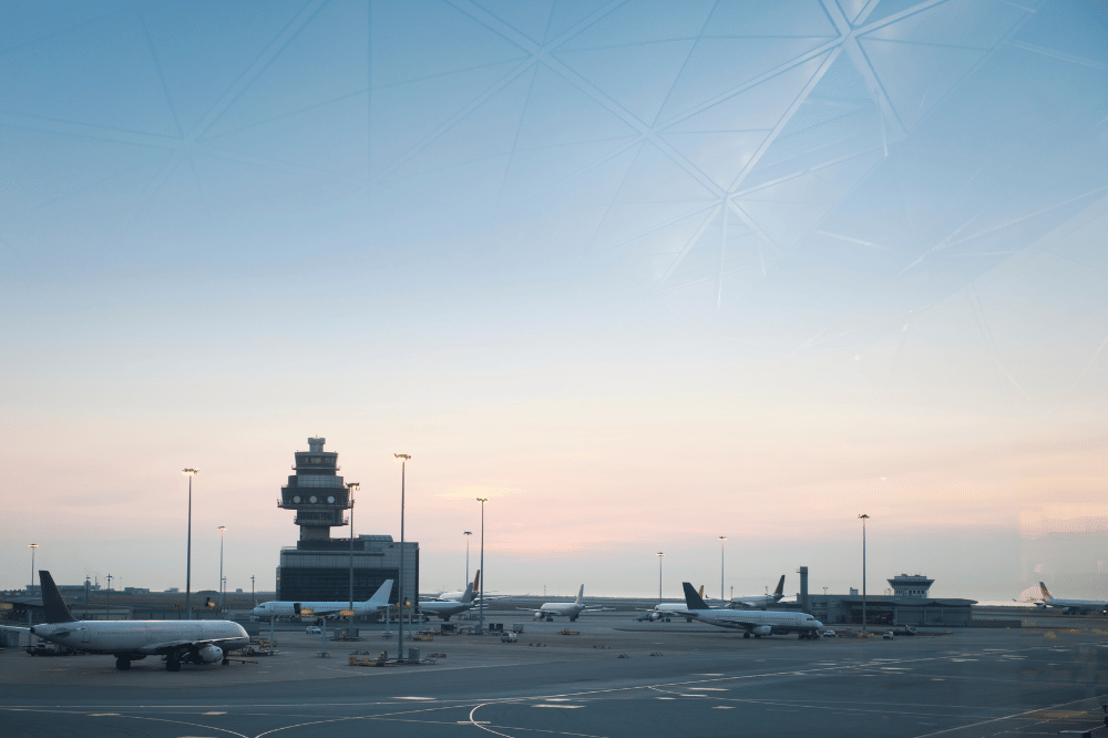 Suasana parkiran pesawat di bandara pada sore hari
