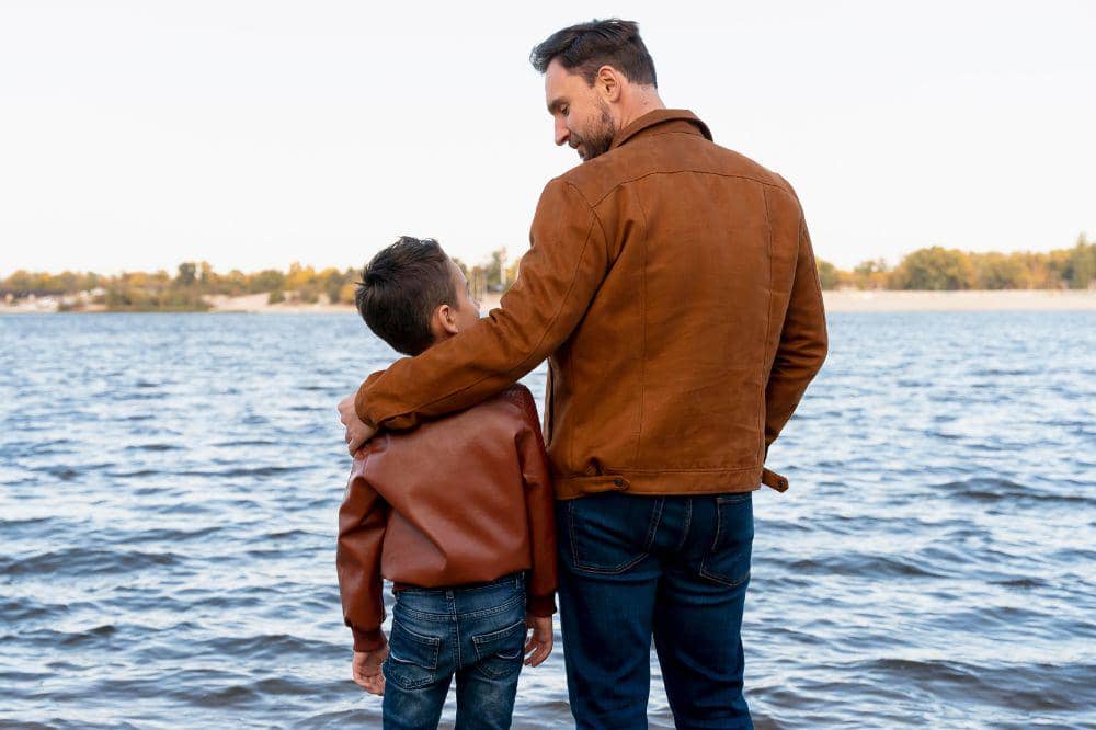Papa dan Anak Lakinya