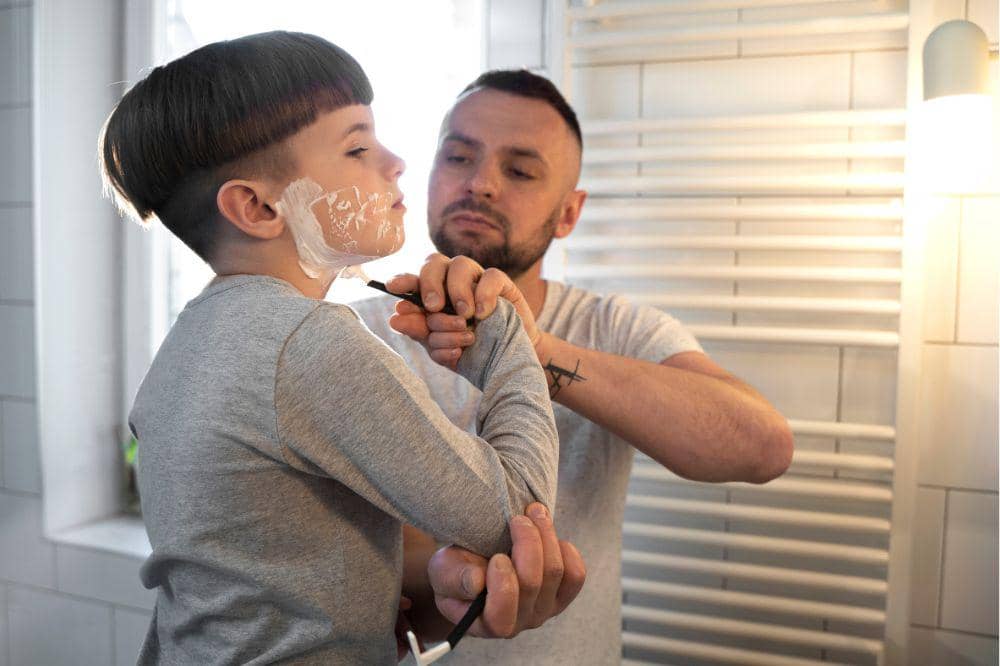 Papa dan Anak Lakinya