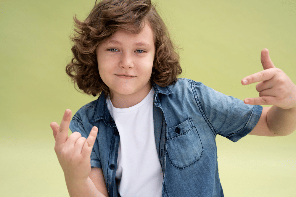 5 Cara Anak Minta Bantuan Tanpa Mengatakannya Langsung