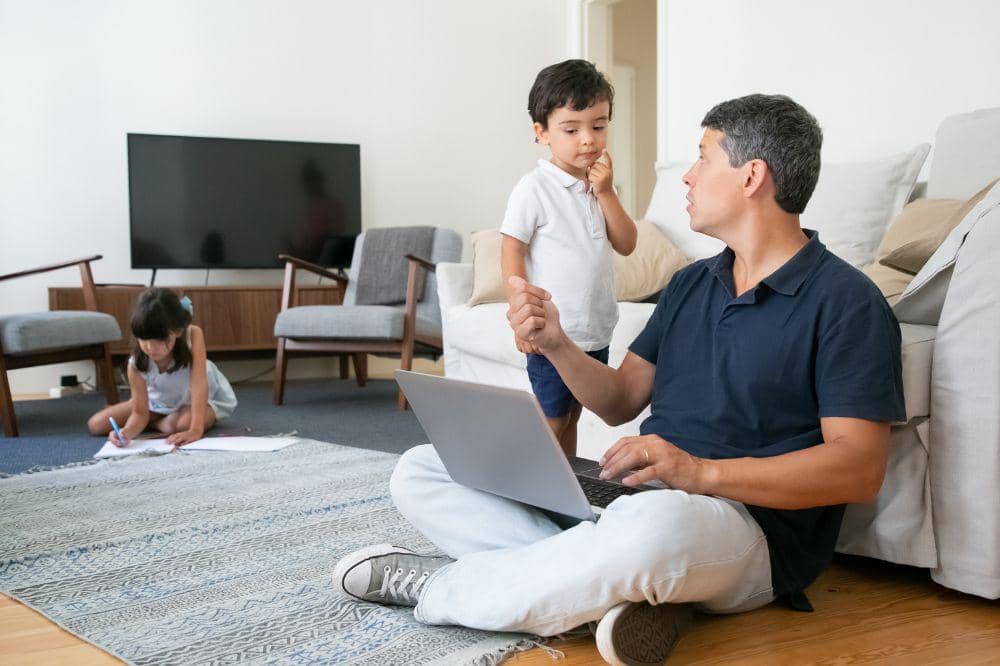 Papa dan Anak Lakinya