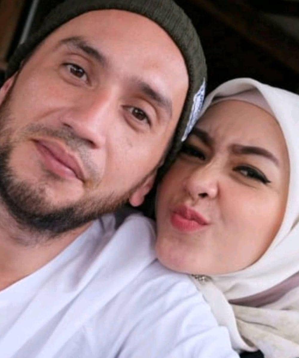 gary iskak dan istri