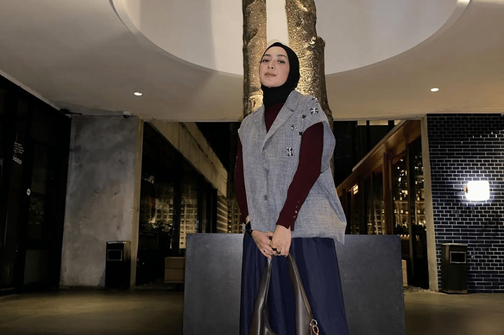 Biodata dan Profil Richa Novisha, Istrinya Gary Iskak 3 (1).png