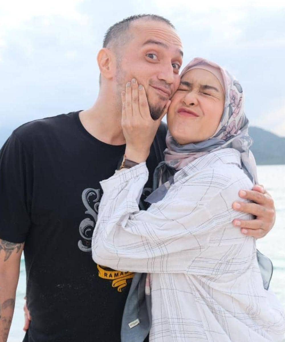 gary iskak dan istri