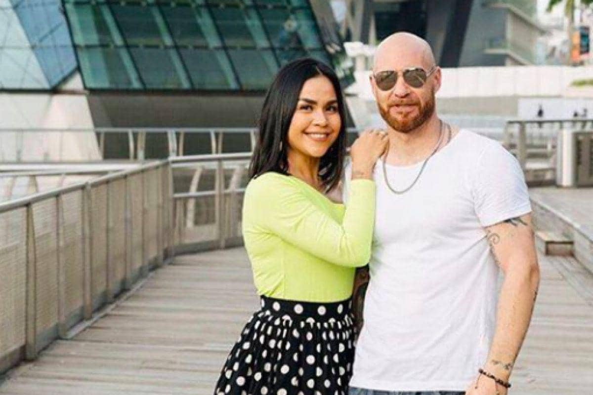 Pasangan Artis yang Menikah Lebih dari 15 tahun