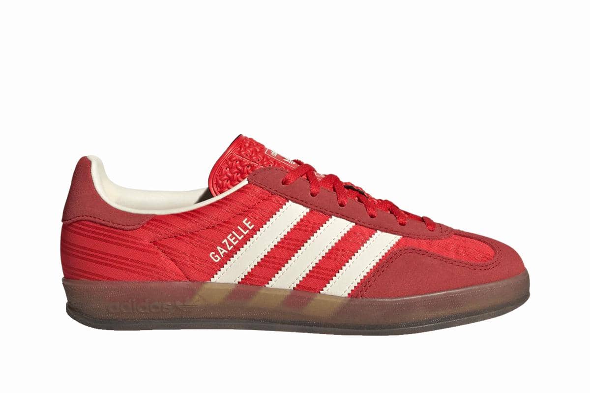 Rekomendasi Sneakers Merah 3.jpg
